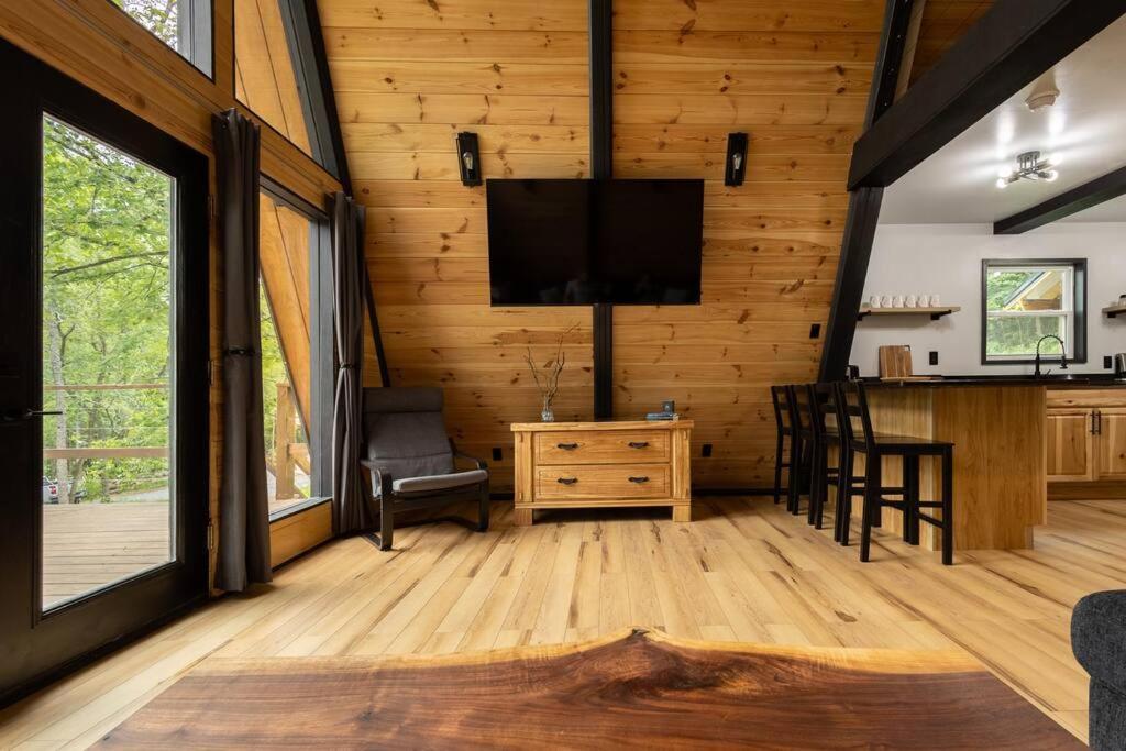 Valhalla Cabins Aframes With Hot Tubs & Sauna Cosby Bagian luar foto