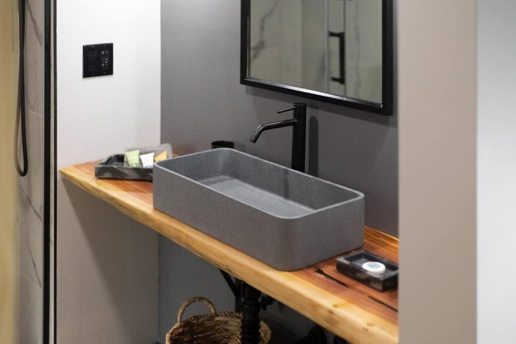 Valhalla Cabins Aframes With Hot Tubs & Sauna Cosby Bagian luar foto
