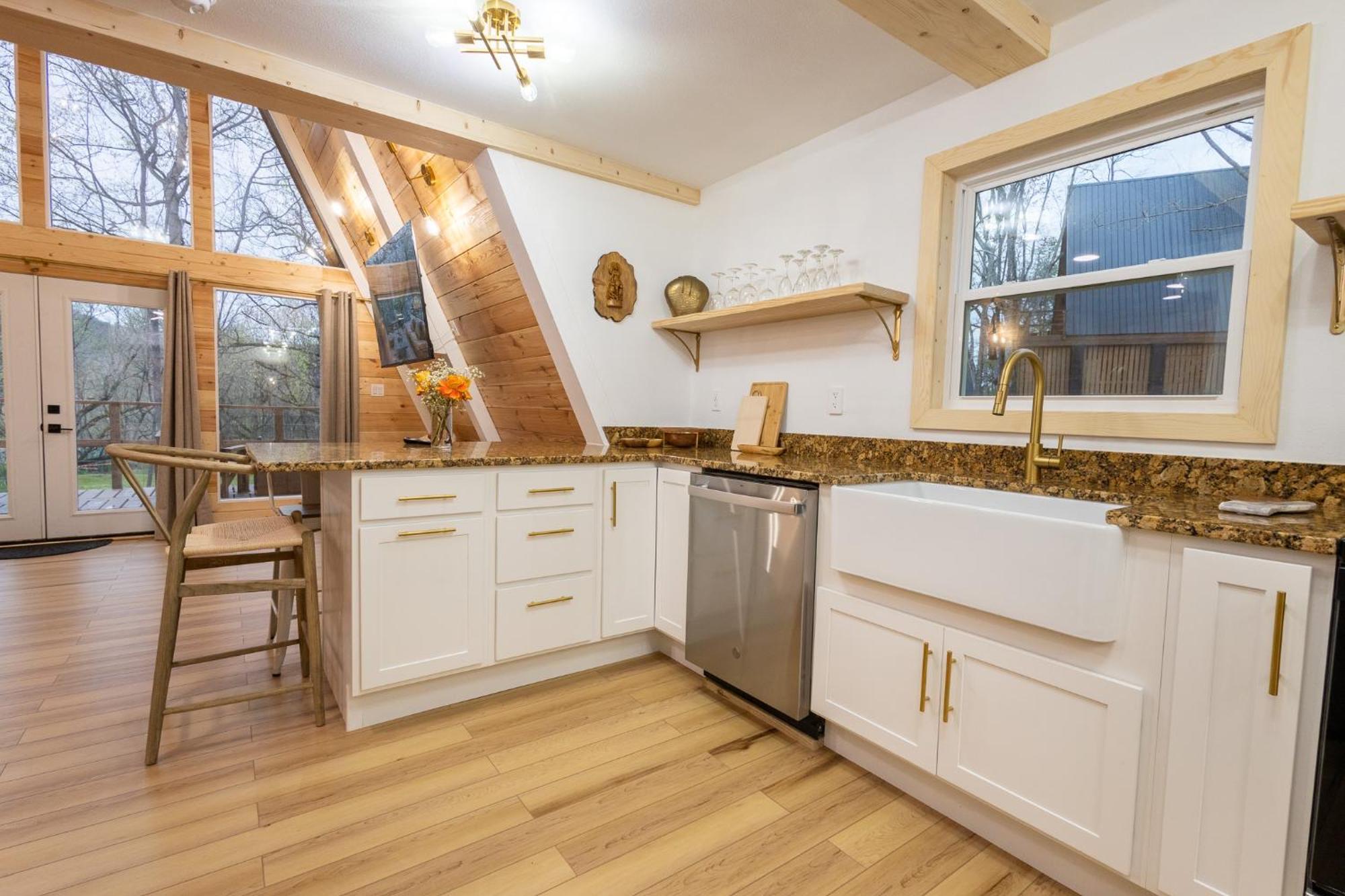 Valhalla Cabins Aframes With Hot Tubs & Sauna Cosby Bagian luar foto